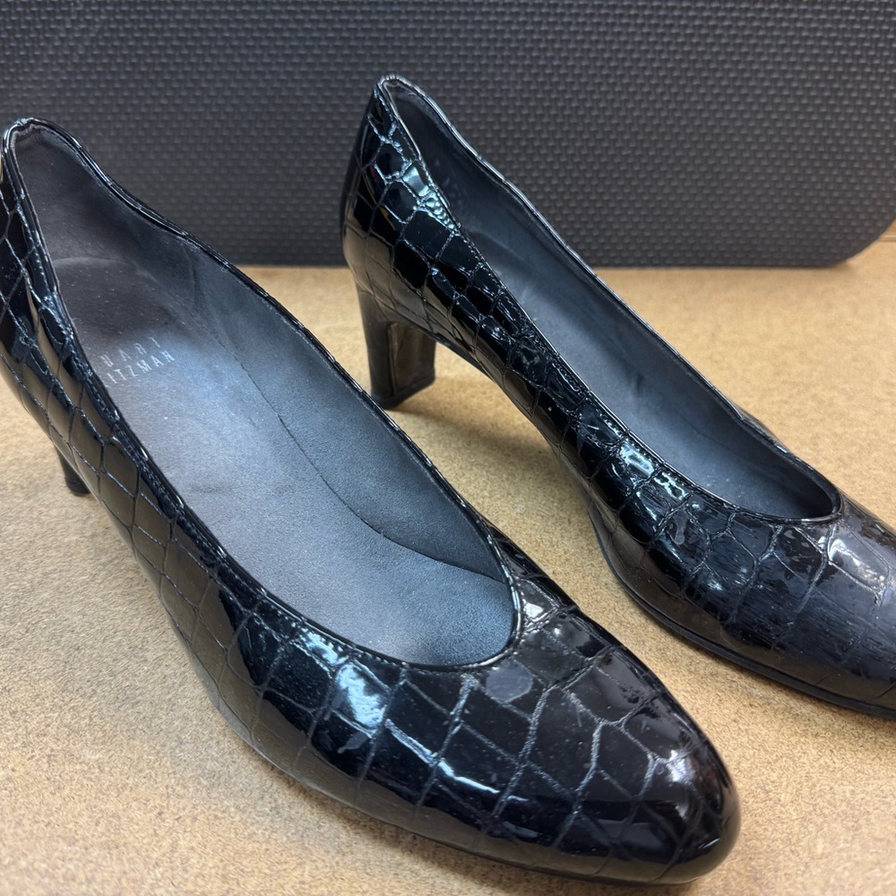 Stuart Weitzman Black Patterned Heels - image 1